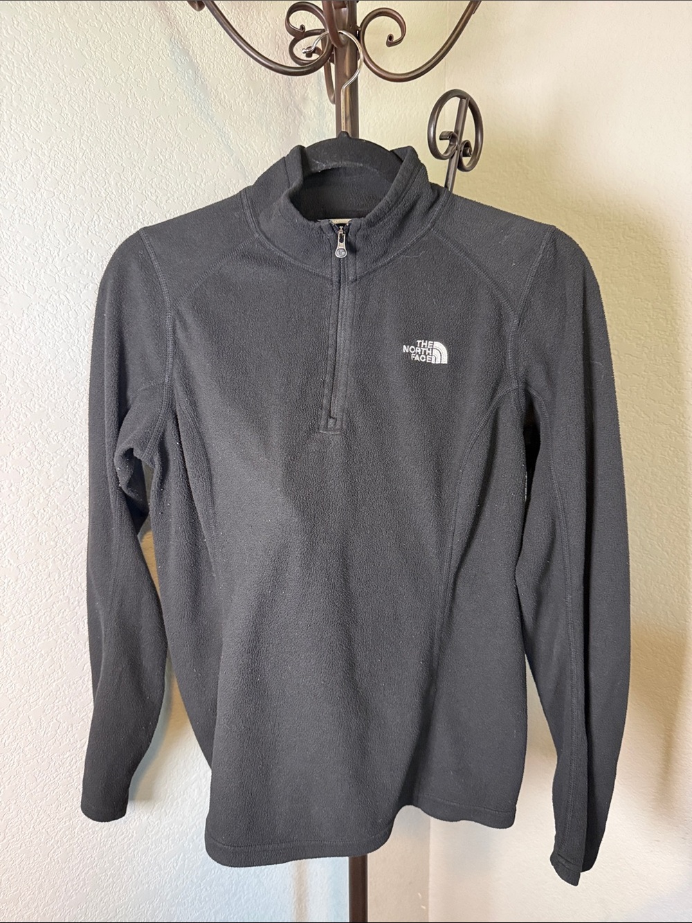 The North Face Black Women's Quarter-Zip Fleece Pullover